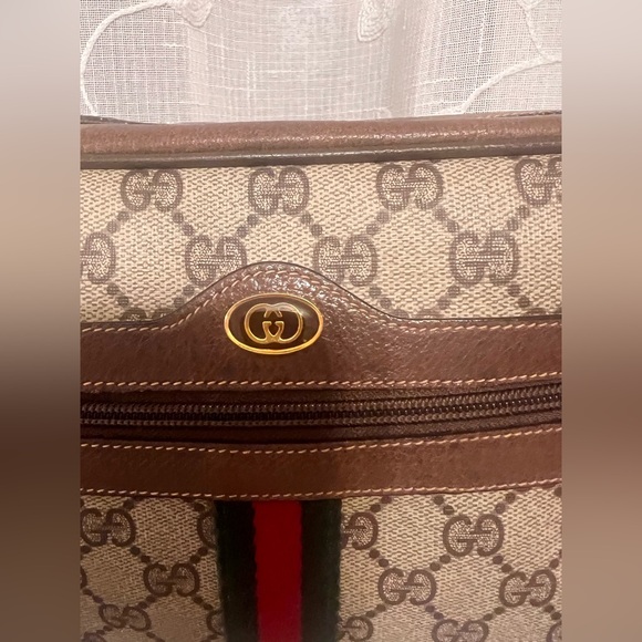 Vintagege GUCCI bag with Gucci dust bag ❤️❤️❤️🔥🔥🔥 - Picture 3 of 16